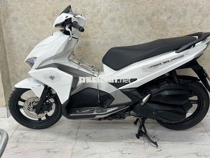 AB 125 trắng đen máy rin xe cực kỳ đẹp