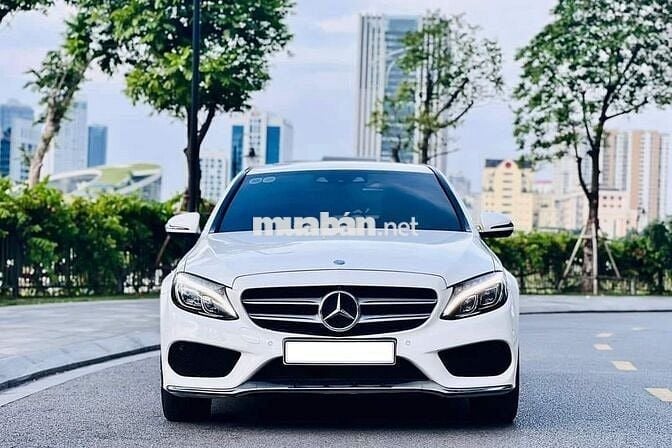 Mercedes Benz C300 AMG 2018 - siêu lướt 32,000 km.