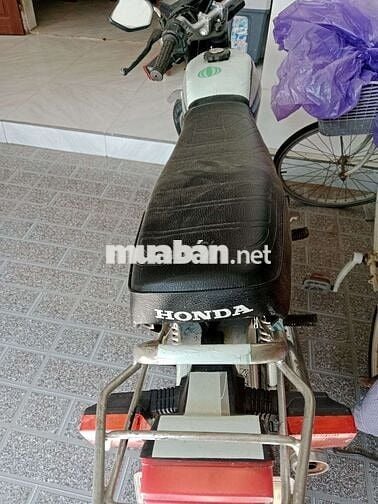 Honda Win 100 màu trắng den