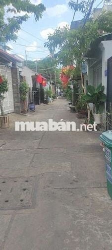 Phòng trọ 16m2 có gác lửng,đường Nguyễn Văn Quá gần NH Đông Phương