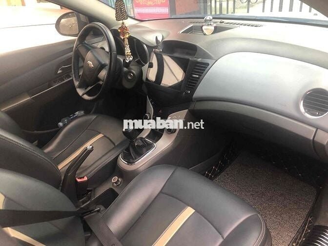 Chevrolet Cruze 2011 LS Bạc