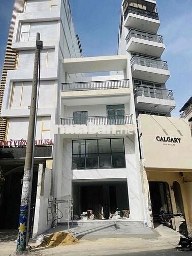 NHÀ MỚI PHỐ LỚN QUẬN 3 TRẦN QUANG DIỆU 6.5x20 - 5 TÂNG THANG MÁY