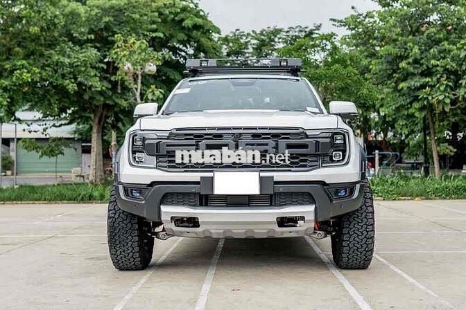 Ford Raptor 2024 Trắng 1 vạn km