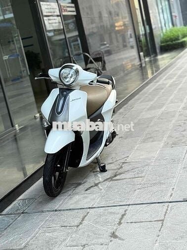 Yamaha Janus Smartkey Limited 2023 Trắng