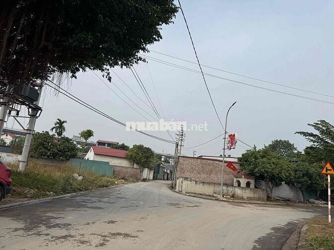 🔥 LÔ VUÔNG ĐẸP GẦN SÔNG – ĐƯỜNG 4M Ô TÔ VÀO NHÀ – GIÁ RẤT MỀM 🔥