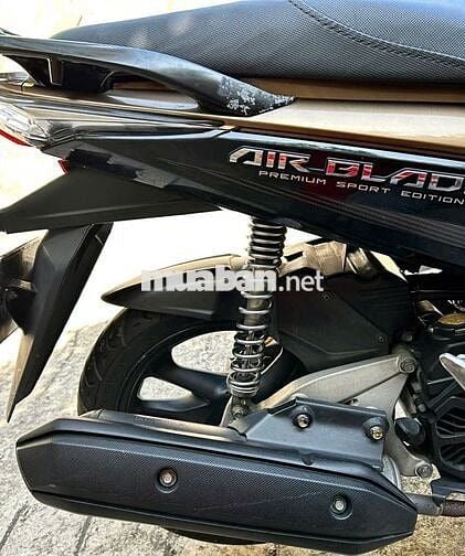 Dư xe AB 2012 zin chính chủ nữ trung niên chạy kỹ