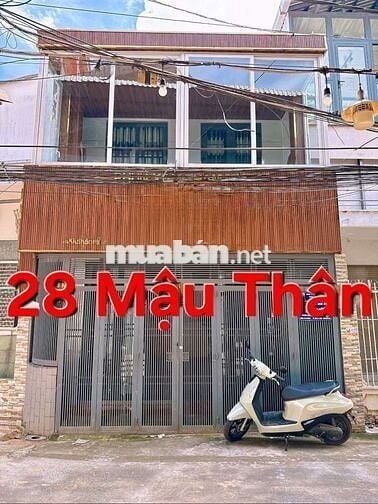 NHÀ 3 PHÒNG NGỦ - HẺM 28 MẬU THÂN