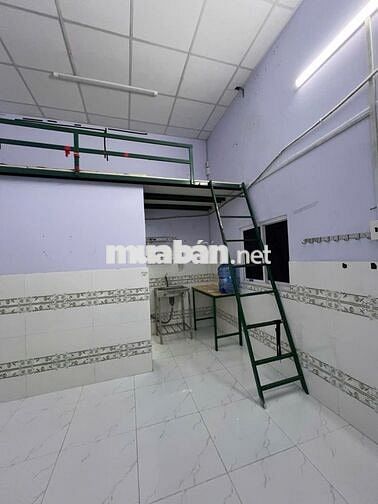 CHÍNH CHỦ CHO THUÊ - PHÒNG LẦU 1 CÓ GÁC - 385 CHIẾN LƯỢC,BÌNH TRỊ ĐÔNG