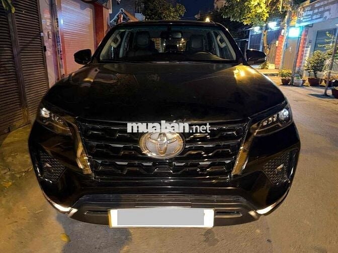 Toyota Fortuner 2020 2.4AT xe siêu cọp