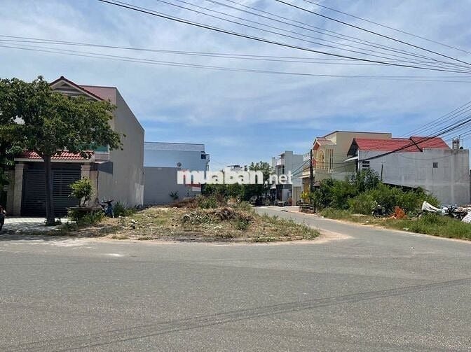 Góc 2 mặt tiền Nguyễn Văn Linh TP.Phan Thiết 162m2(7mx30m) Full thổ cư