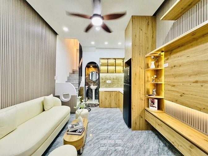 HUỲNH VĂN BÁNH - TRUNG TÂM PHÚ NHUẬN - 18M2 - 2 PHÒNG NGỦ - 3WC