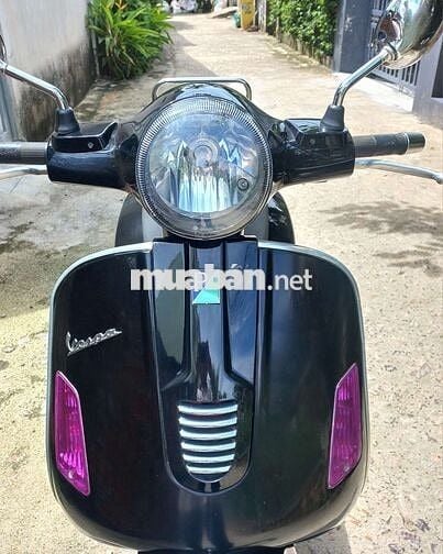 BÁN XE VESPA GTS