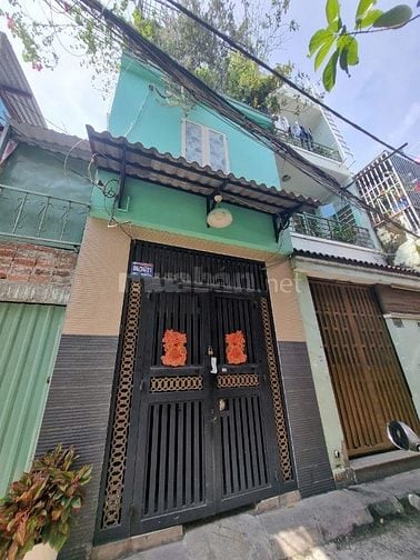 Nhà ngay gần trường tiểu học ,cấp 2, cấp 3