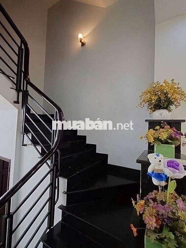 CHO THUÊ NHÀ ĐƯỜNG THÍCH QUẢNG ĐỨC,Q.PHÚ NHUẬN – 4x11 – 6PN – GIÁ 17TR