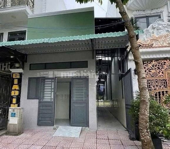 BÁN GẤP DÃY TRỌ 9 PHÒNG 1 KIOT Ngay KCN Cầu Tràm Giá 1tỷ150tr.  