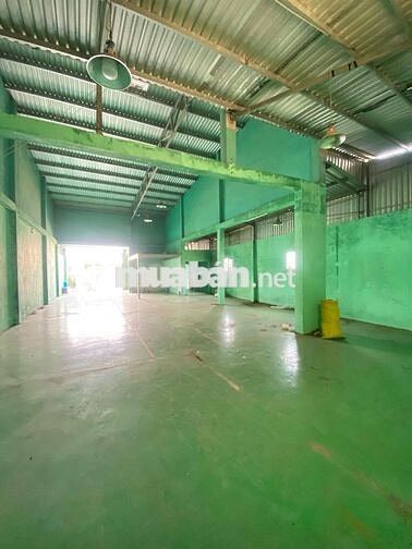 CHO THUÊ NHÀ XƯỞNG 210m2-NỀN EPOXY -TRẦN CAO 7m-ĐIỆN 3PHA-ĐƯỜNG XE TẢI