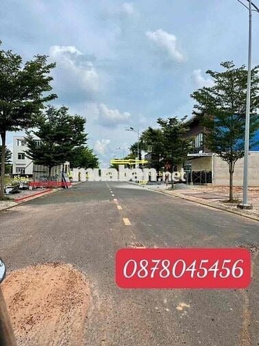 Hàng Ngộp cần bán nhanh lô đất Sau lưng trường Đại Học Việt Đức TC100%