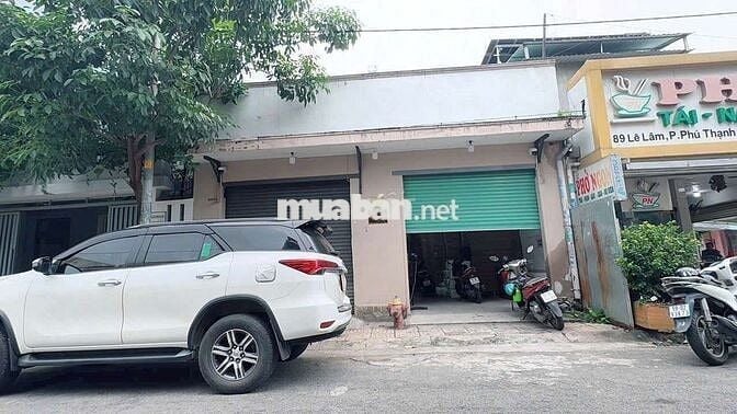 Bán nhà cấp 4 (8x20) XD 1 hầm ,5 lầu