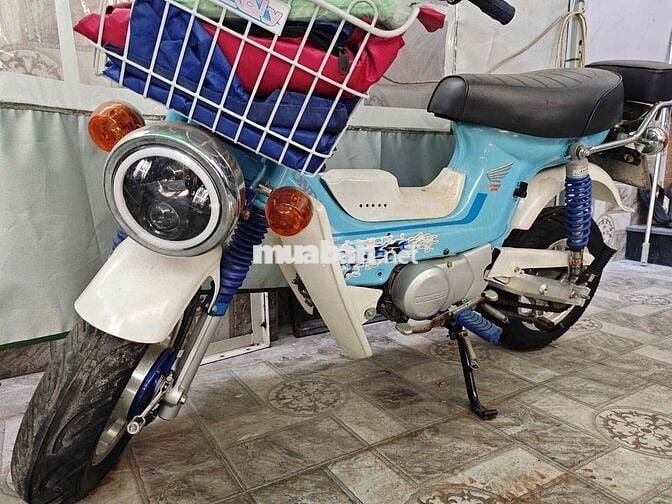 Xe cổ Honda Chaly 50cc đã độ lên 100
