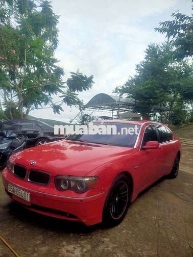 BMW 745Li màu Đỏ
