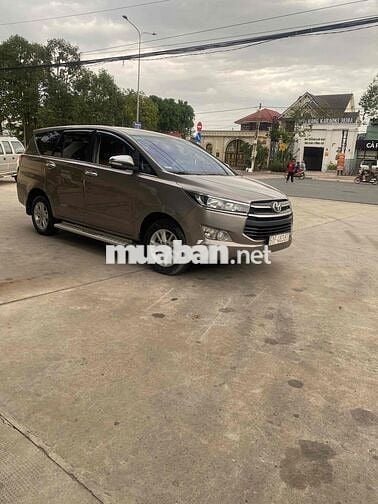 Toyota Innova 2017 2.0E - 120000 km