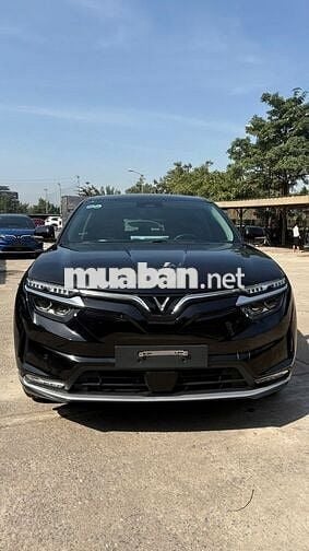 VinFast VF8 Eco 2023 Đen