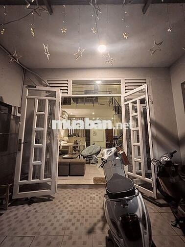 Nhà riêng cho thuê, 2 Tầng, Hẻm xe hơi, 80m2 phường Phú Mỹ, Q7