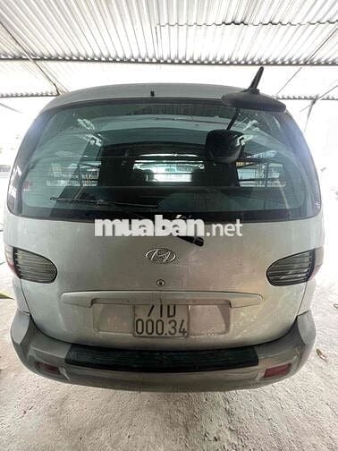 Hyundai Starex Van 800kg 2005 - 400000 km
