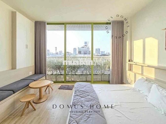 Căn hộ ban công Full nội thất - ngay trung tâm quận 7, khu ăn uống