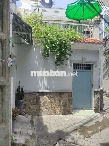 NHÀ NHỎ MẶT HẺM RIÊNG BIỆT 1 SẸT DỂ TÌM PH 1 NGƯỜI. CÓ ĐH ĐIỆN NƯỚC WC