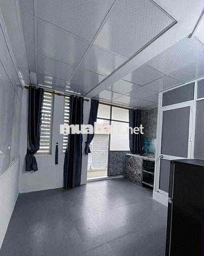 TÌM NAM GHÉP PHÒNG BAN CÔNG GẦN CẦU BÌNH LỢI