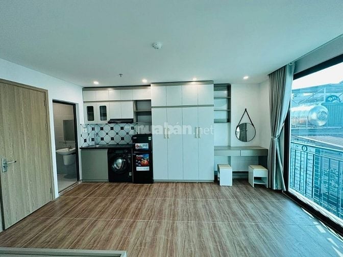 Bán nhà Lạc Long Quân, 100m2, 7 tầng thang máy, ngõ thông, ô tô qua