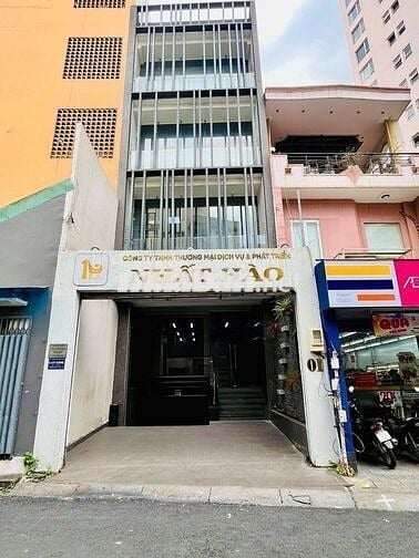 CHO THUÊ TÒA HẦM 5 TẦNG KHU TÂN ĐỊNH Q1