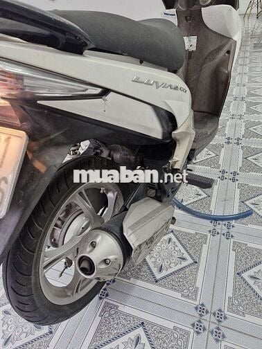 CẦN BÁN XE ĐỂ ĐỔI XE MỚI