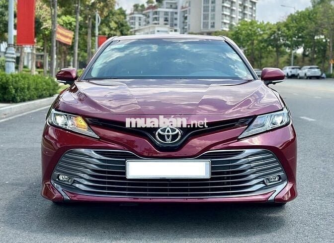 Toyota Camry 2020 2.0G - siêu lướt 24,000 Km.