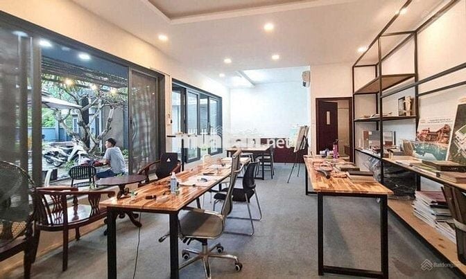 Cho thuê phòng trống làm văn phòng ngay Ngã Tư Thủ Đức