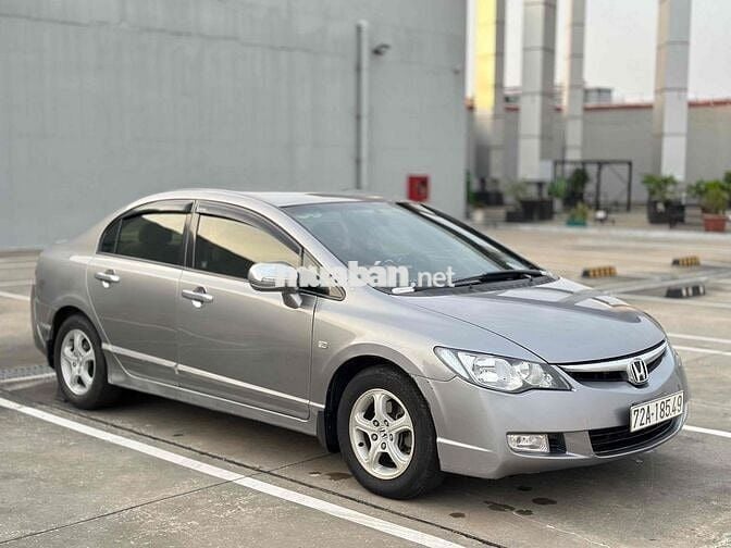 Honda Civic lăn bánh 2010 1.8 AT chuẩn gia đình