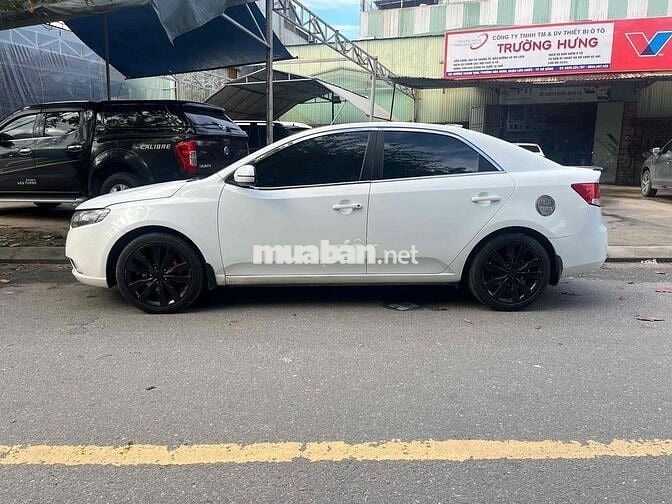 Kia Forte 2011 SX 1.6 MT - 160000 km