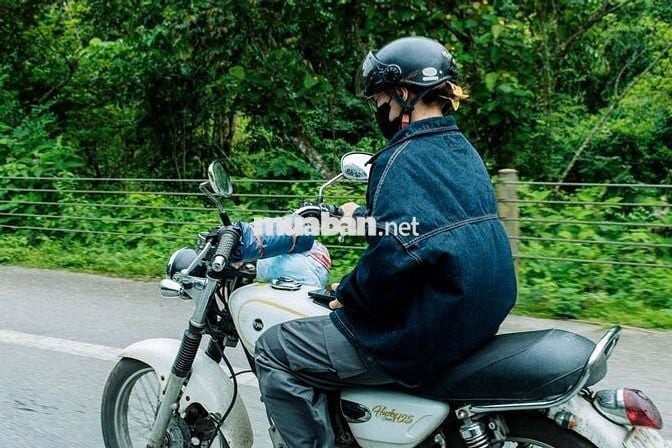 Em cần bán gấp xe ạ