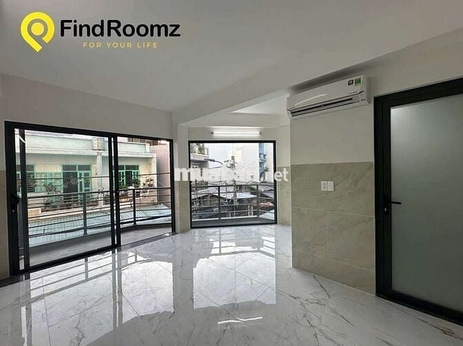 CHÍNH CHỦ CHO THUÊ PHÒNG BANCOL GẦN CÔNG VIÊN LÀNG HOA