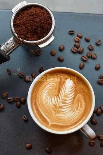 Anh nhận thêm 4 bạn làm ở quán, công việc bán về đồ uống 