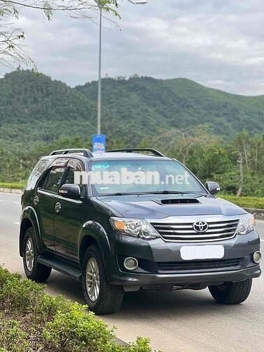 Toyota Fortuner 2013 2.5G - 260000 km