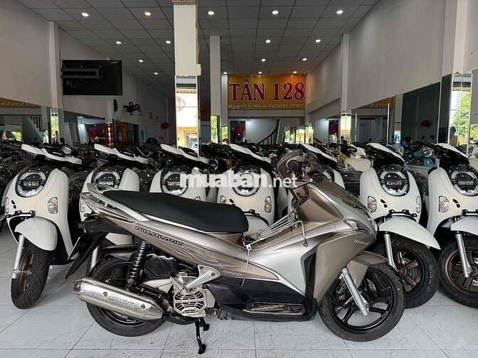 AIR BLADE 2012. Xém Cọp - Cực Đẹp - Máy Zin Êm Ấm