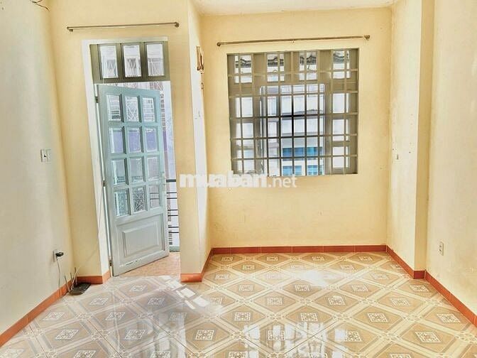 Phòng 18m2 ở cư xá đồng tiến , thành thái quận 10