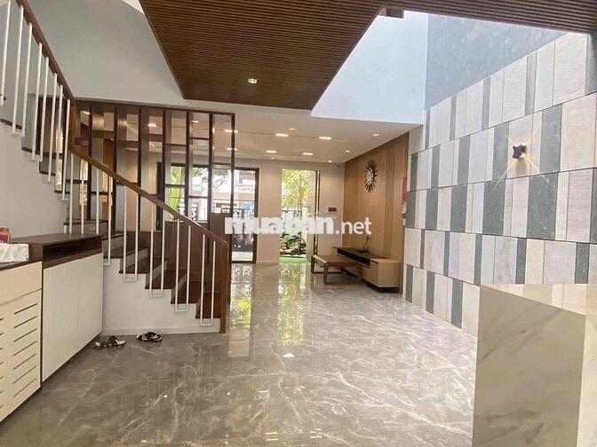 🟡CHO THUÊ NHÀ 3 TẦNG KHU ECOCHAM- LIÊN CHIỂU