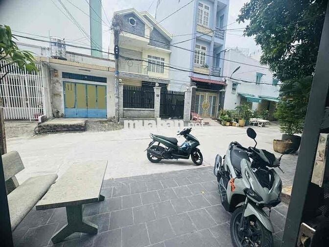 Mặt tiền giá hẻm Nguyễn Sơn Tân Phú