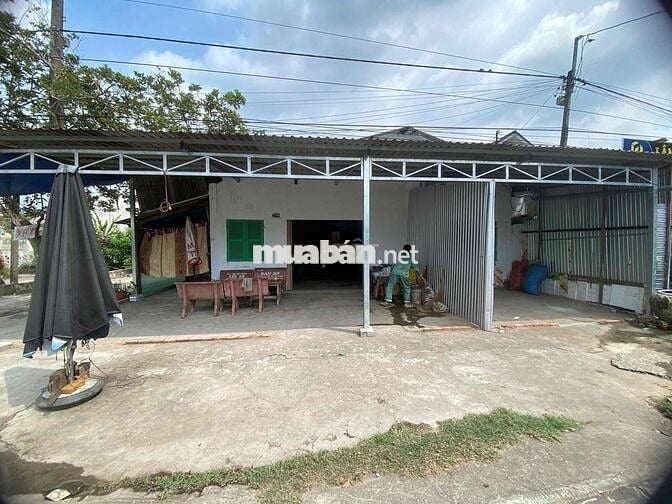 Cho thuê mặt bằng or kho gần chợ Hoà Lợi