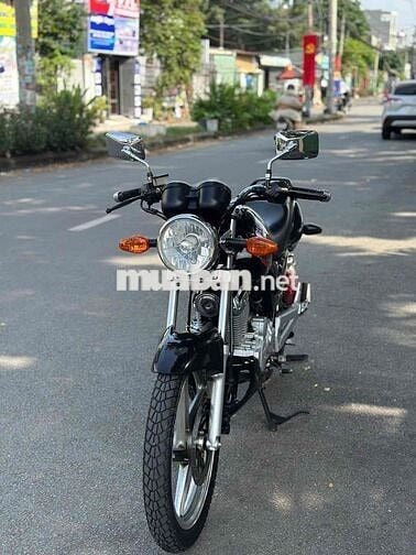 Suzuki EN 150 Đen Côn tay