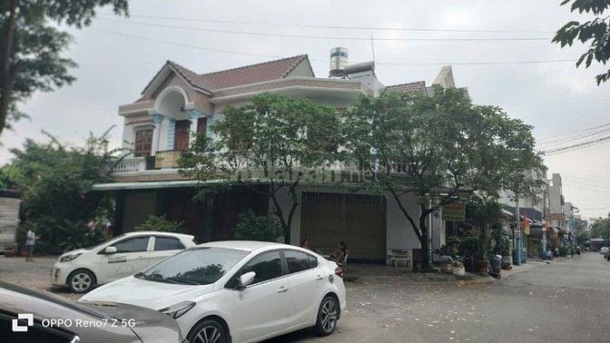 Cần cho thuê Nha Nguyên Căn góc 2 măt tiền 