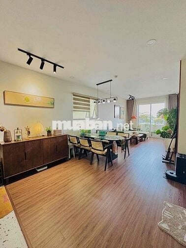 Bán căn Duplex 4pn 4wc có 2 ban công full nội thất cc Dreamhome Palace